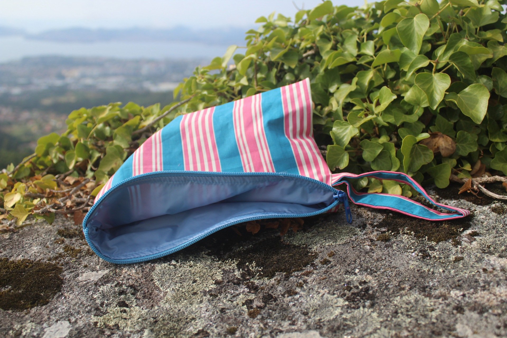 2026/07/1000173425.jpg bolsa de playa + neceser